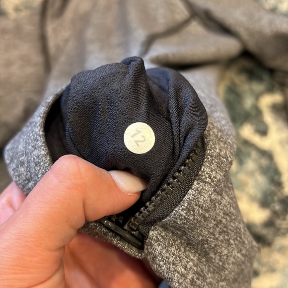 Lululemon Be Present Grey Jacket - Picture 7 of 7